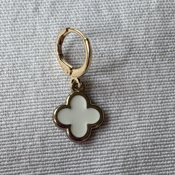 Gold and White Clover Dangle Earrings - Picture 3 of 7